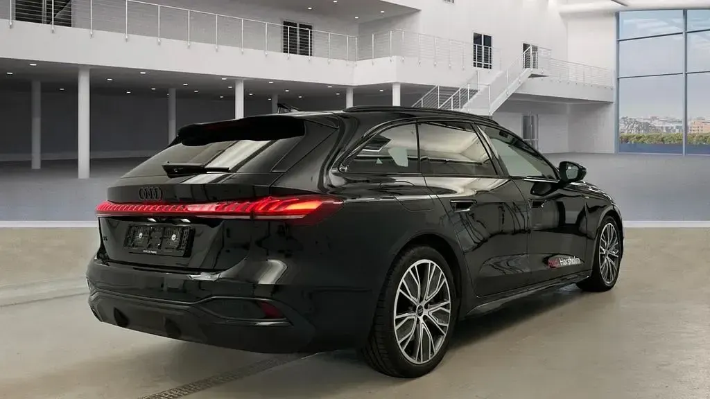 Używany Audi A5 S-line plus 204 KM (150 kW) 2025 Czarny Kombi