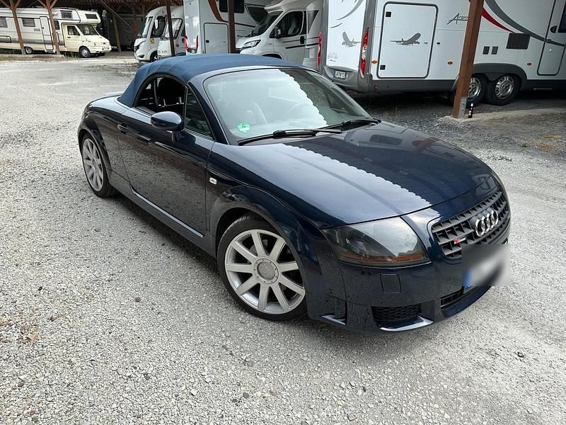 Blau Gebraucht 2003 Audi TT Roadster Cabrio | 8.500 € (Fairer Preis) - Bild 1/4