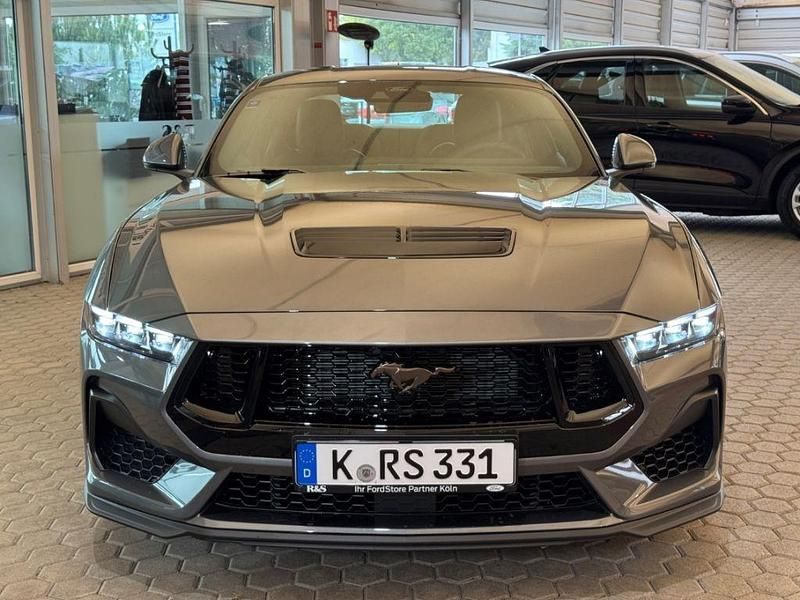 Gebraucht Ford Mustang GT 446 PS (328 kW) 2025 Carbonized gray metallic Coupé