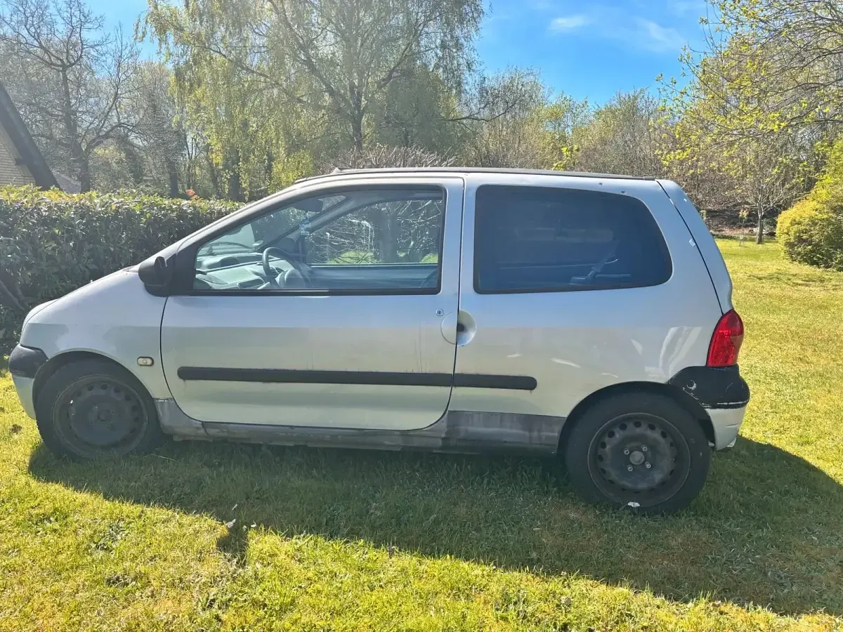 Gebraucht Renault Twingo 58 PS (42 kW) 2004 Grau Kleinwagen