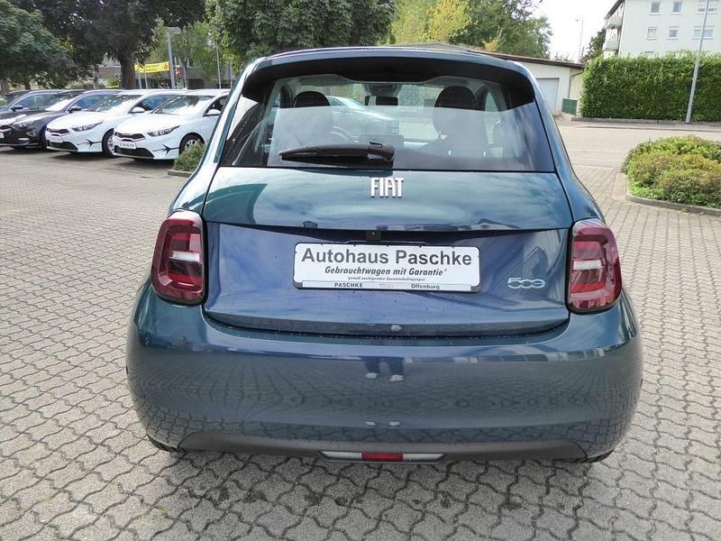 Gebraucht Fiat 500e 69 kW (95 PS) 2023 Grün Kleinwagen