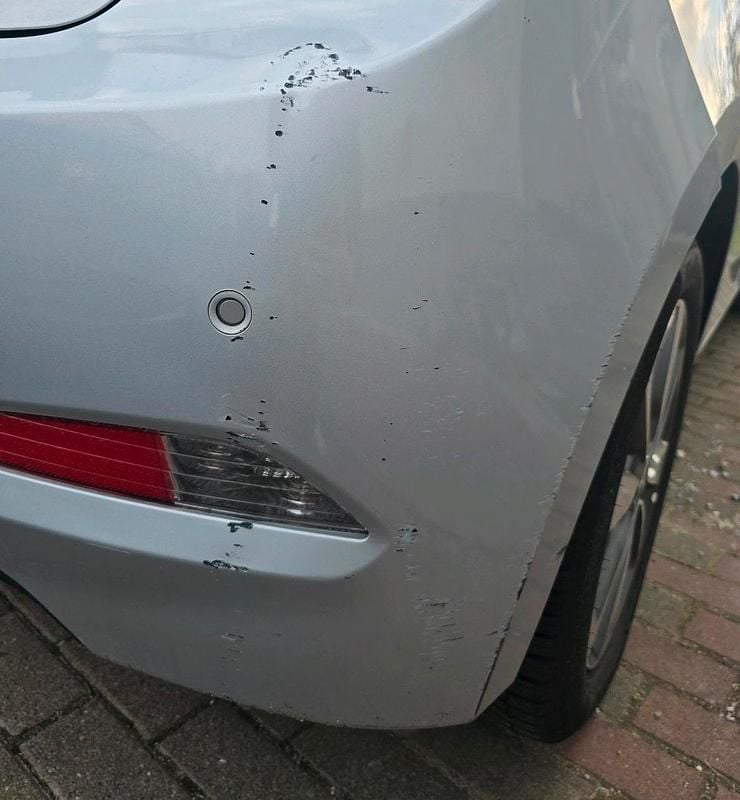 Gebraucht Hyundai i20 84 PS (61 kW) 2015 Limousine