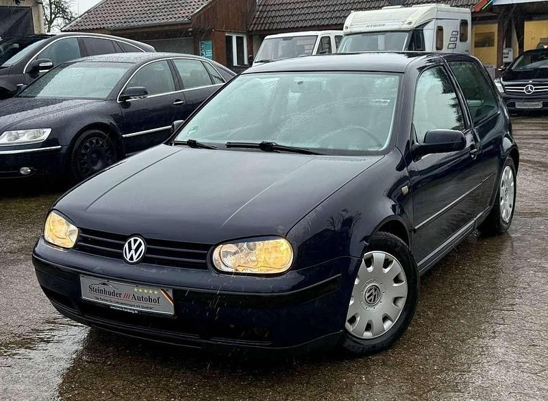 Gebraucht VW Golf III Basis 75 PS (55 kW) 1999 Perlblau Kleinwagen