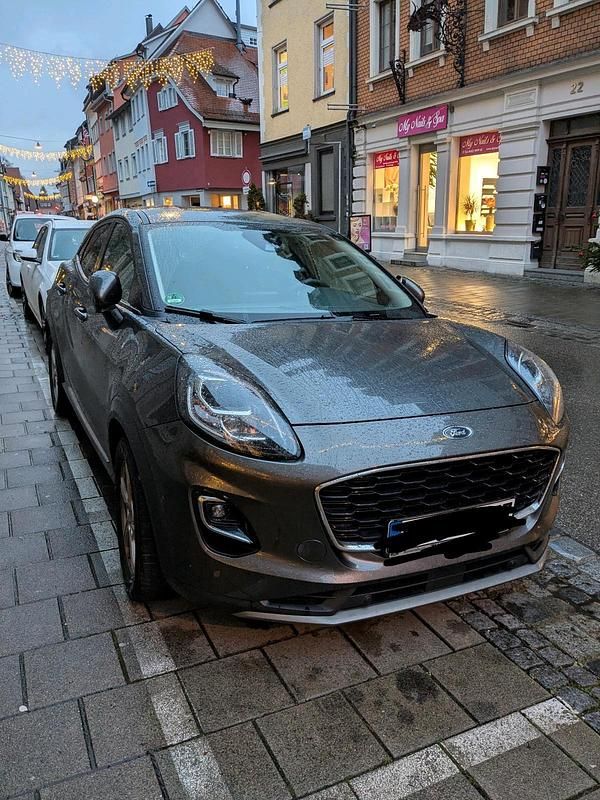Grau Gebraucht 2019 Ford Puma Titanium X SUV | 14.500 € - Bild 1/4