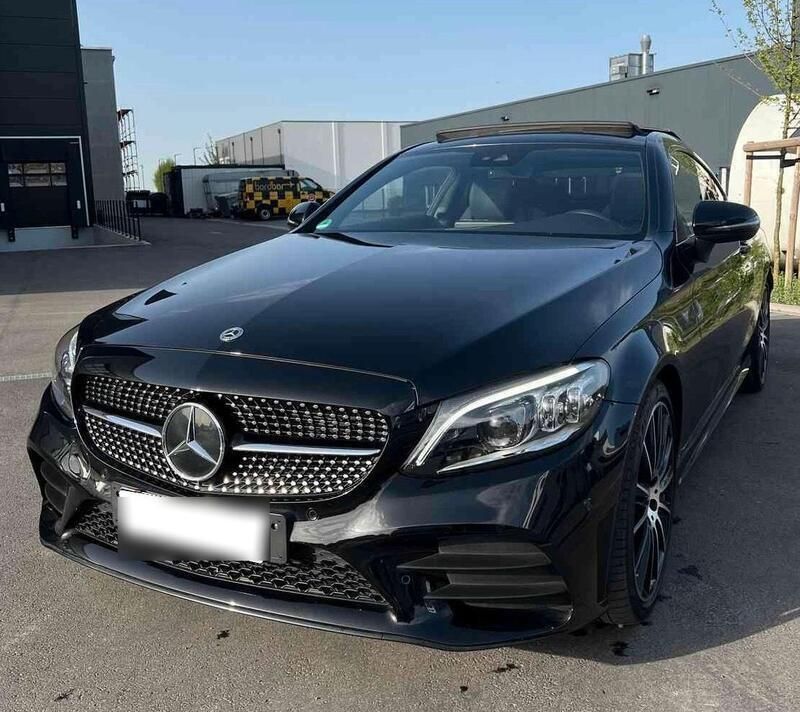 Schwarz Gebraucht 2021 Mercedes C300 AMG Coupé | 39.900 € (Fairer Preis) - Bild 1/4