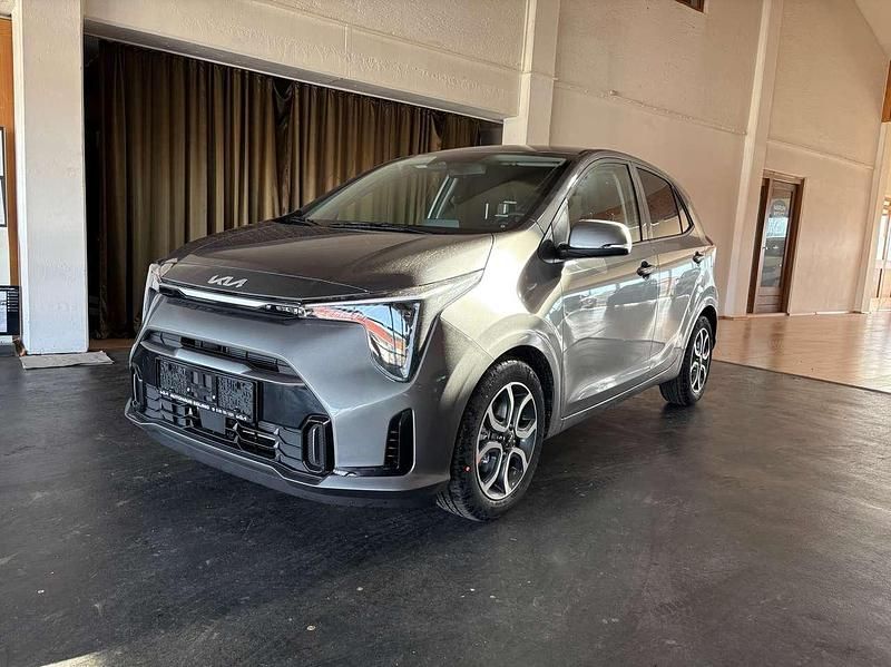 Astrograu Neu 2025 Kia Picanto Spirit Kleinwagen | 19.290 € (Etwas zu teuer) - Bild 1/4
