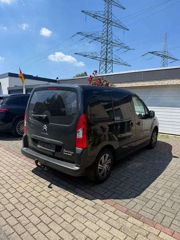 Gebraucht Citroën Berlingo SELECTION 92 PS (67 kW) 2013 Schwarz Van / Kleinbus