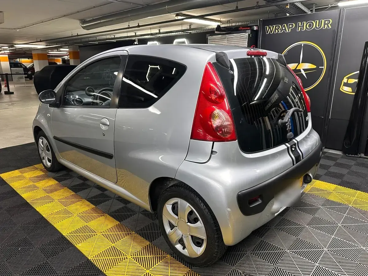 Gebraucht Peugeot 107 69 PS (50 kW) 2007 Kleinwagen
