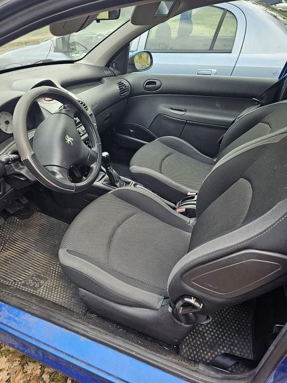 Gebraucht Peugeot 206 75 PS (55 kW) 2008 Blau Limousine
