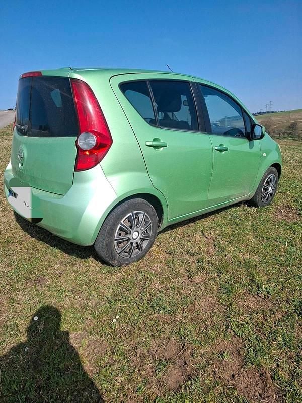 Gebraucht Opel Agila 65 PS (47 kW) 2008 Grün Kleinwagen