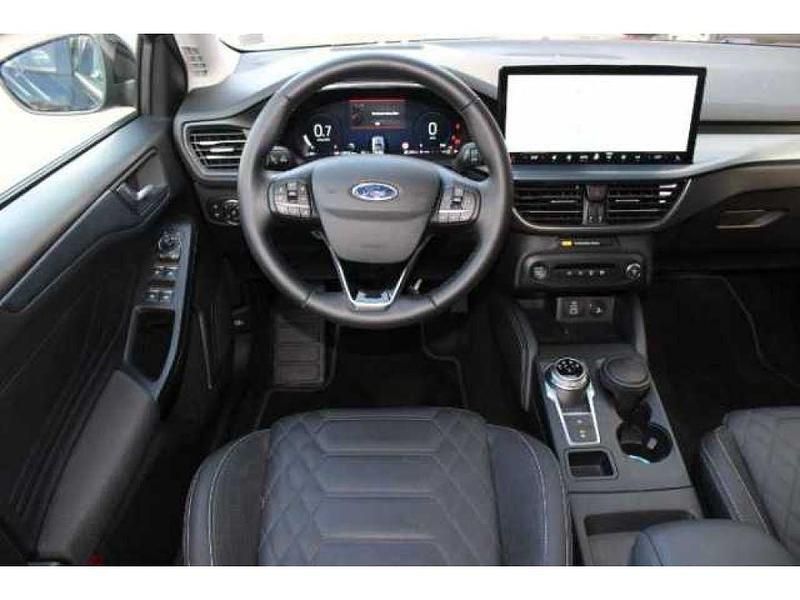 Gebraucht Ford Focus Active 116 PS (85 kW) 2024 Obsidianschwarz metallic Kombi