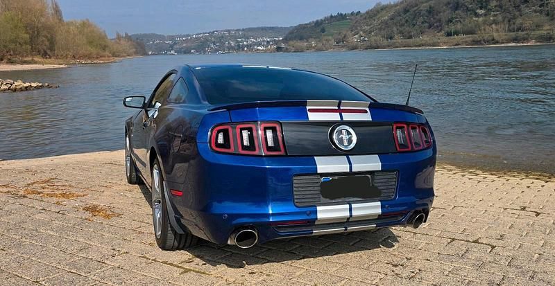 Gebraucht Ford Mustang GT 424 PS (311 kW) 2013 Blau Coupé