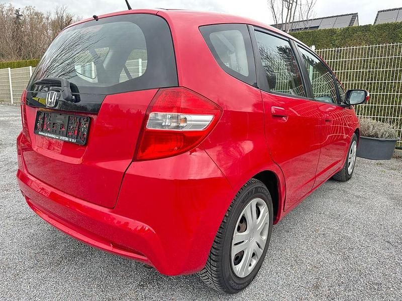 Gebraucht Honda Jazz Trend 99 PS (72 kW) 2013 Rot Kleinwagen