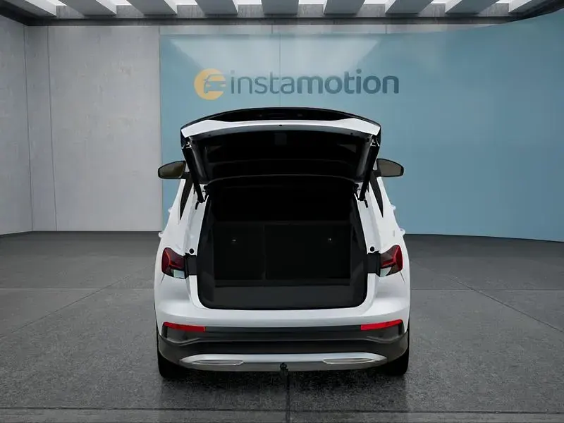 Używany Audi Q4 e-tron 210 kW (286 KM) 2025 Biały SUV