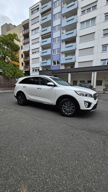 Weiß Gebraucht 2015 Kia Sorento Spirit SUV | 15.000 € (Guter Preis) - Bild 1/4