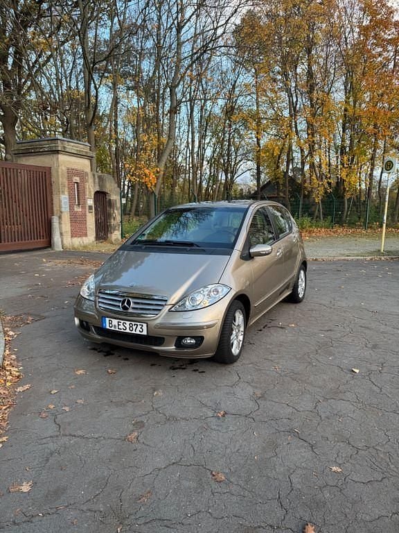 Gold Gebraucht 2005 Mercedes A200 Elegance Limousine | 4.900 € (Fairer Preis) - Bild 1/4
