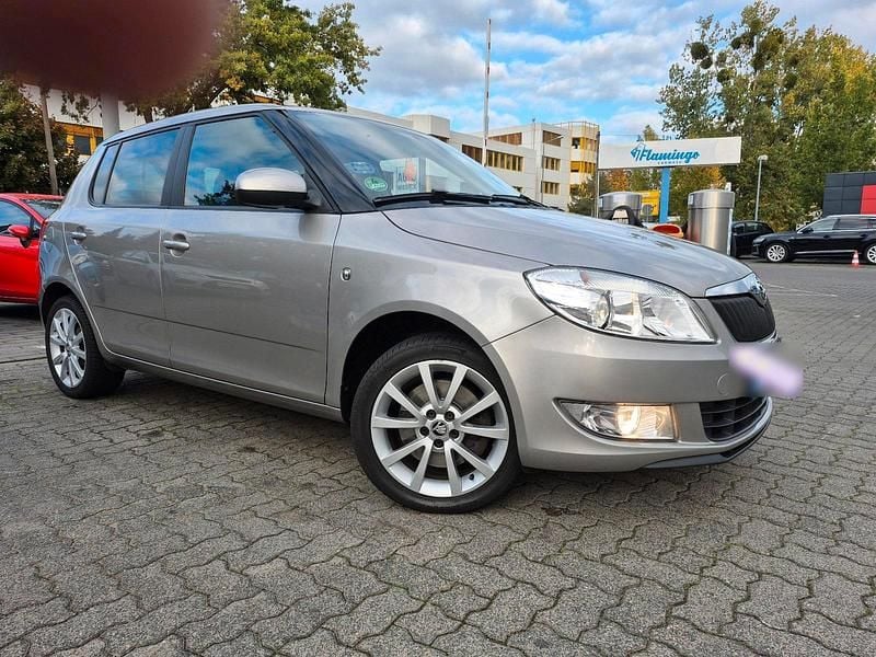 Gebraucht Skoda Fabia 105 PS (77 kW) 2014 Silber Kleinwagen