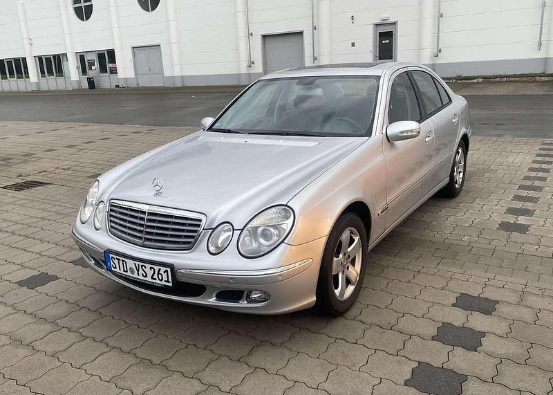 Gebraucht 2005 Mercedes E200 Elegance Limousine | 4.500 € (Fairer Preis) - Bild 1/4