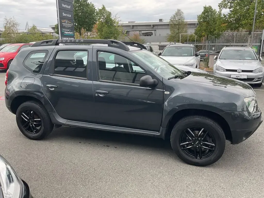 Gebraucht Dacia Duster Lauréate 125 PS (91 kW) 2014 Grau SUV