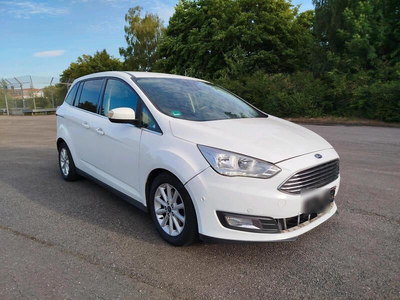 Weiß Gebraucht 2017 Ford Grand C-Max Trend Van / Kleinbus | 8.990 € - Bild 1/4
