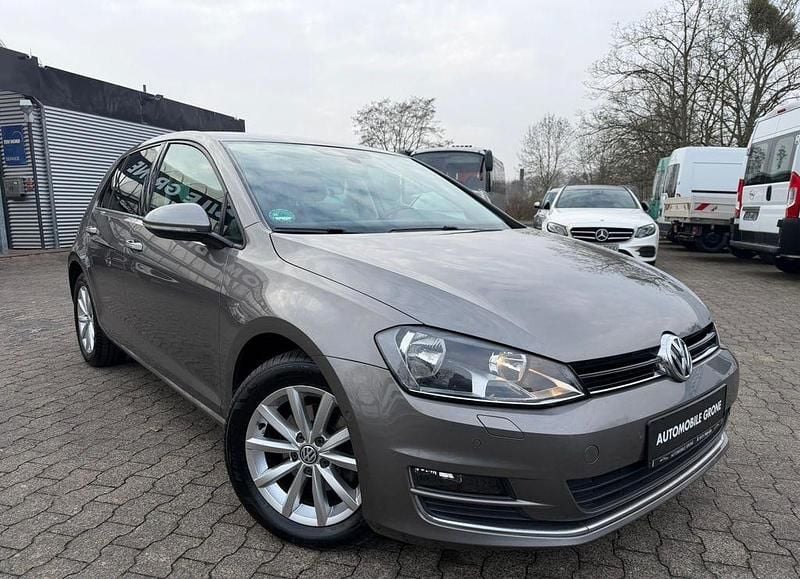 Gebraucht VW Golf VII LOUNGE 150 PS (110 kW) 2015 Grau Limousine