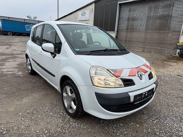 Gebraucht Renault Grand Modus 103 PS (75 kW) 2012 Weiß Van / Kleinbus