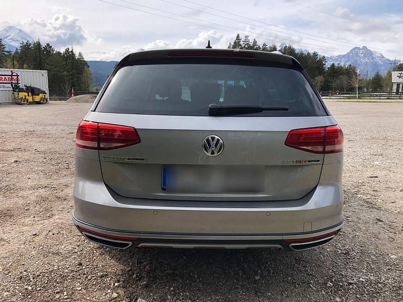 Gebraucht VW Passat Alltrack 190 PS (139 kW) 2017 Silber Kombi