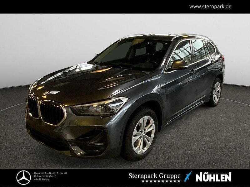 Grau Gebraucht 2022 BMW X1 Sport Line SUV | 28.490 € (Fairer Preis) - Bild 1/4