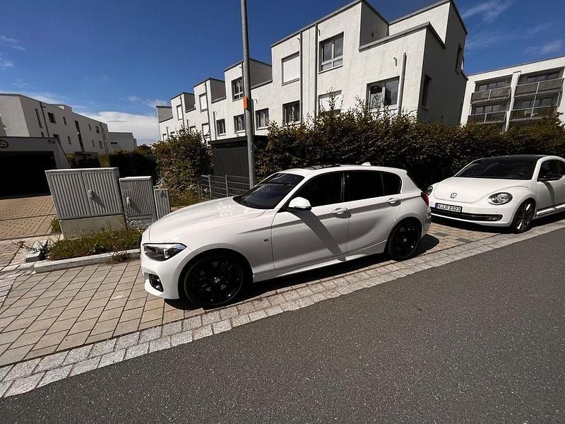 Gebraucht BMW 125 M Sport 224 PS (164 kW) 2018 Weiß Kleinwagen