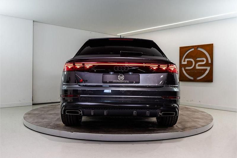 Ny Audi Q8 Competition 489 HK (359 kW) 2025 Grå SUV