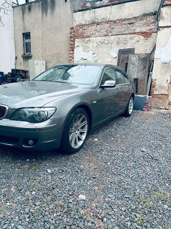 Gebraucht BMW 730 Sport Line 231 PS (169 kW) 2006 Grau Limousine