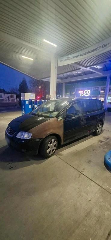 Gebraucht VW Touran 115 PS (84 kW) 2004 Schwarz Van / Kleinbus