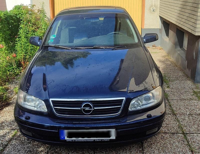 Blau Gebraucht 2000 Opel Omega Limousine | 1.700 € (Guter Preis) - Bild 1/4