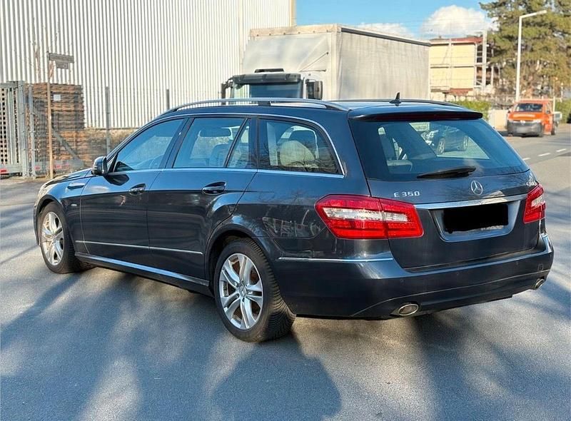 Gebraucht Mercedes E350 Avantgarde 231 PS (169 kW) 2009 Grau Kombi