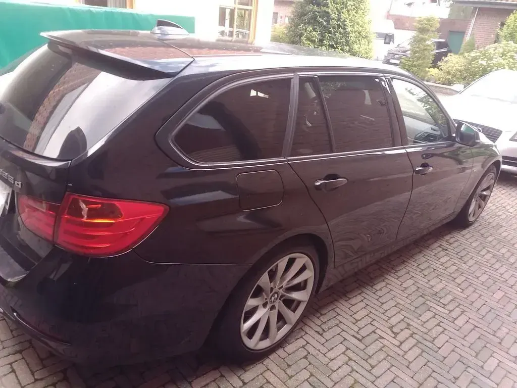 Gebraucht BMW 325 218 PS (160 kW) 2014 Schwarz Kombi