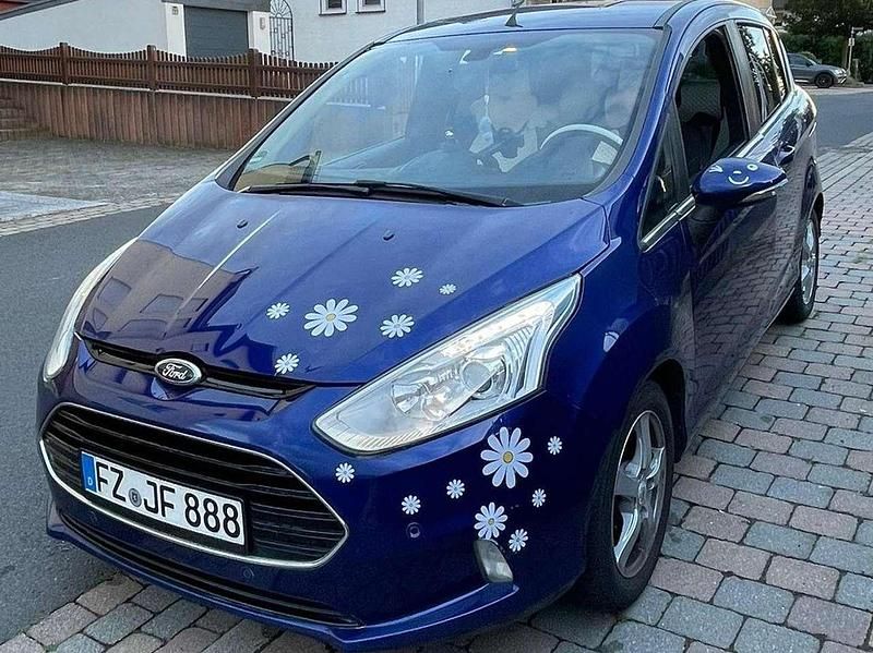 Blau Gebraucht 2014 Ford B-MAX Titanium Van / Kleinbus | 4.499 € (Guter Preis) - Bild 1/4