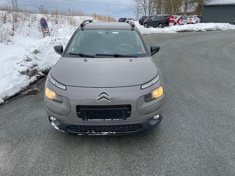 Gebraucht Citroën C4 Cactus Feel 92 PS (67 kW) 2015 Kleinwagen