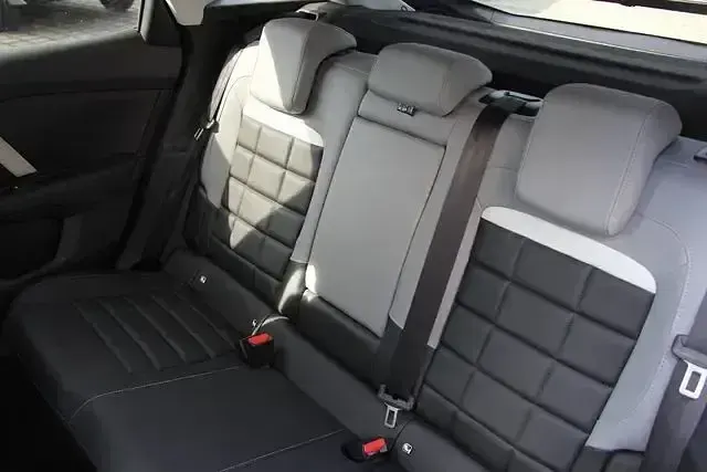 Gebraucht Citroën C4 131 PS (96 kW) 2025 Eclipseblau (metallic) SUV