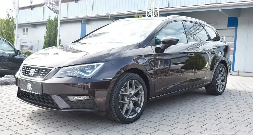 Gebraucht Seat Leon ST XCELLENCE 150 PS (110 kW) 2019 Violet Kombi