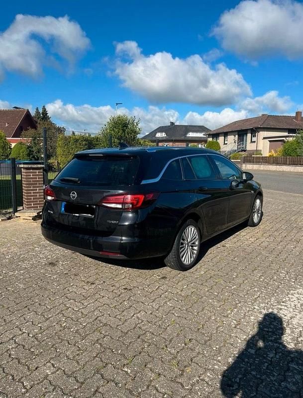 Gebraucht Opel Astra 150 PS (110 kW) 2016 Schwarz Kombi