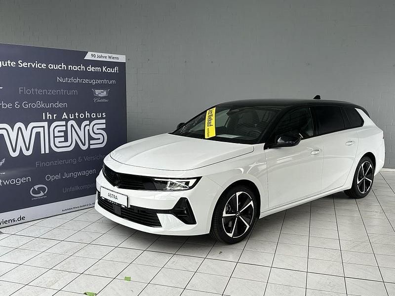 Weiß Gebraucht 2024 Opel Astra Kombi | 27.990 € (Etwas zu teuer) - Bild 1/4