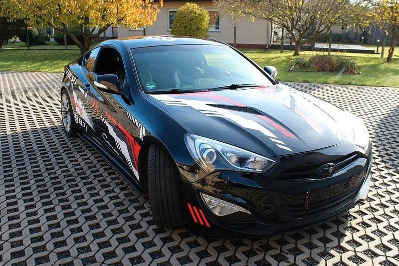 Schwarz Gebraucht 2013 Hyundai Genesis Coupé | 14.399 € (Fairer Preis) - Bild 1/4