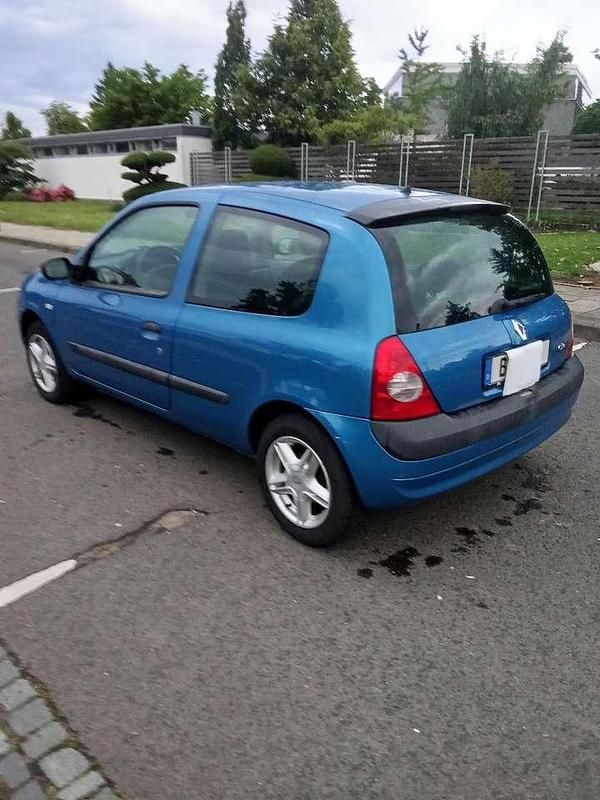 Gebraucht Renault Clio II 75 PS (55 kW) 2004 Blau Limousine