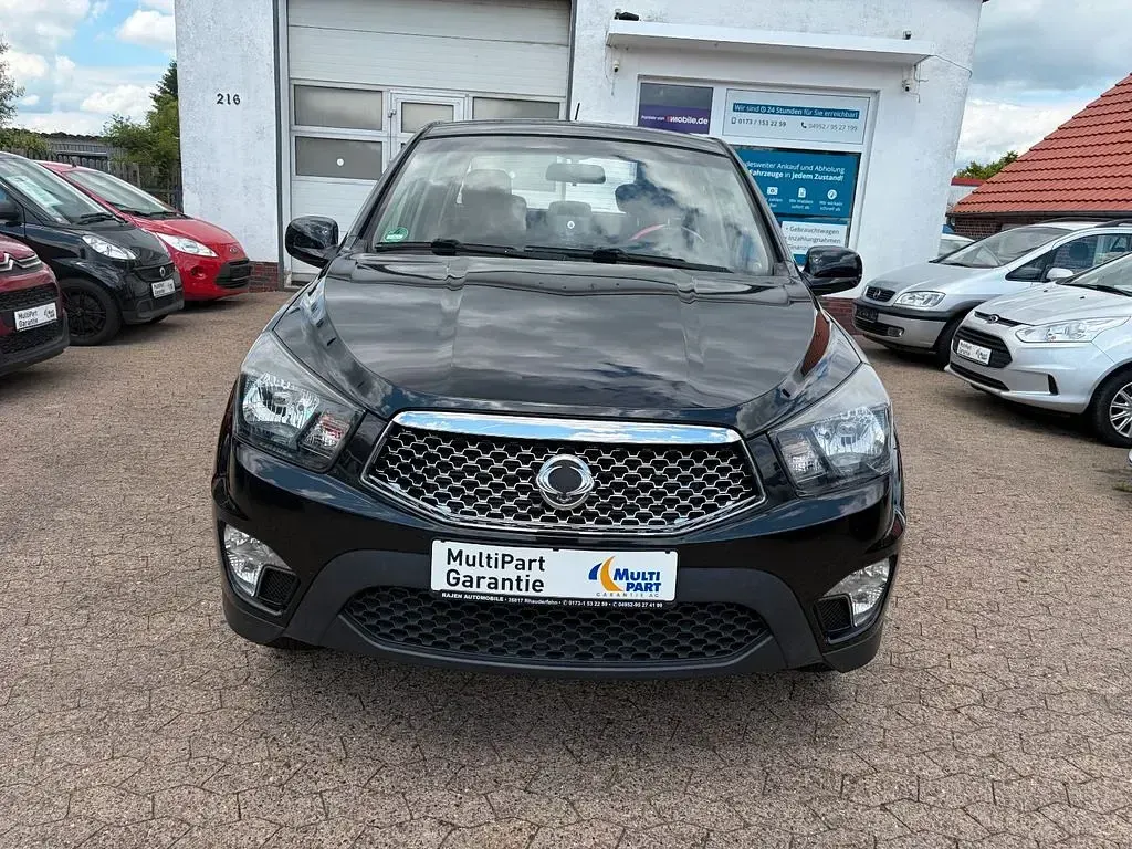 Gebraucht SsangYong Actyon 155 PS (114 kW) 2016 Schwarz Pickup
