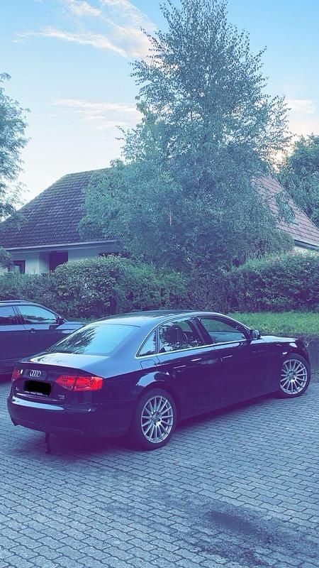 Beige Gebraucht 2011 Audi A4 Limousine | 6.500 € (Fairer Preis) - Bild 1/4