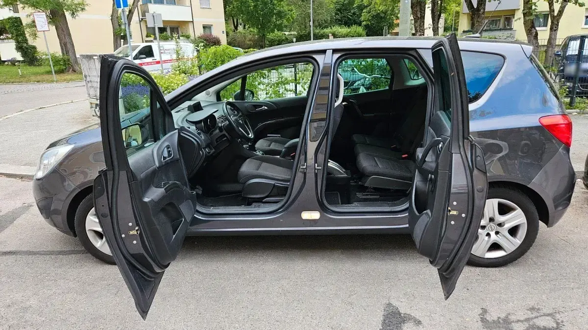 Gebraucht Opel Meriva Color Edition 120 PS (88 kW) 2012 Grau Van / Kleinbus