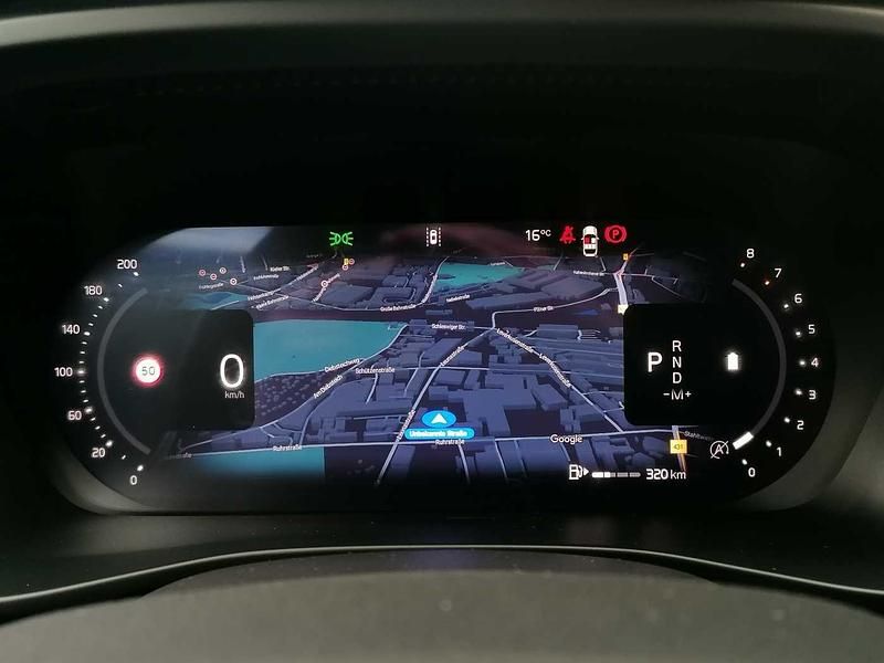 Neu Volvo XC40 Plus 163 PS (119 kW) 2025 Schwarz SUV