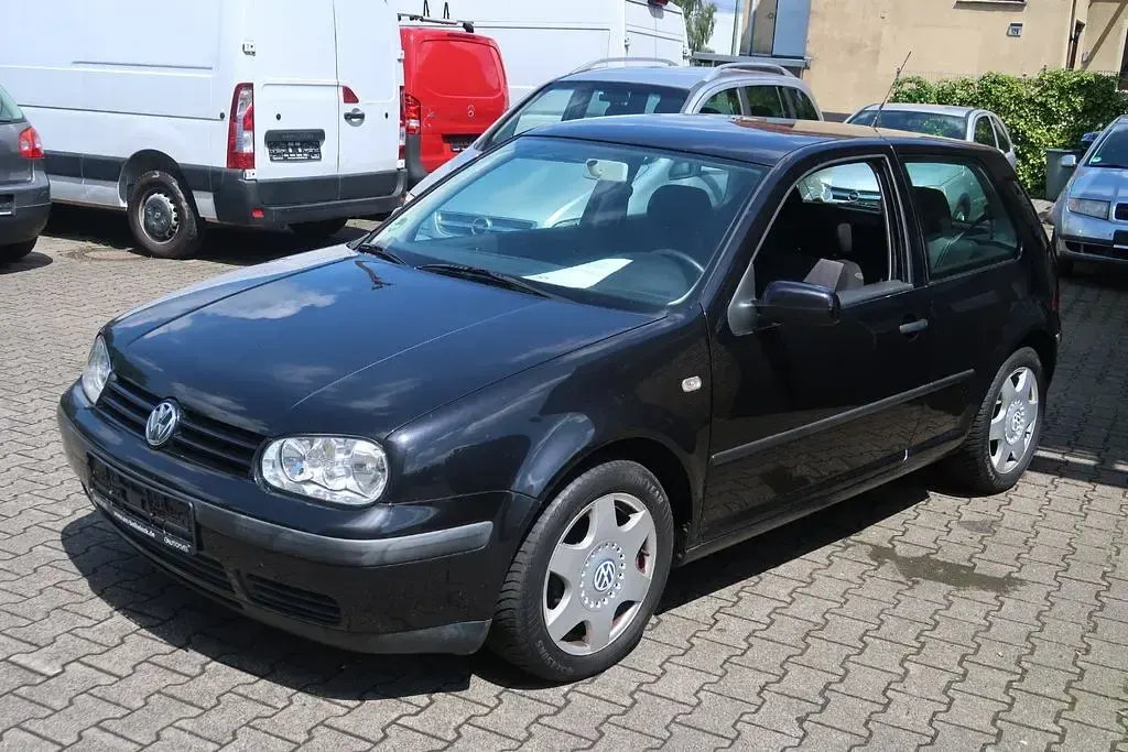 Gebraucht VW Golf IV Edition 75 PS (55 kW) 2001 Schwarz Limousine