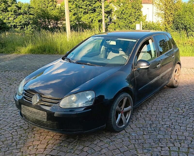 Schwarz Gebraucht 2005 VW Golf V Limousine | 750 € (Superpreis) - Bild 1/4