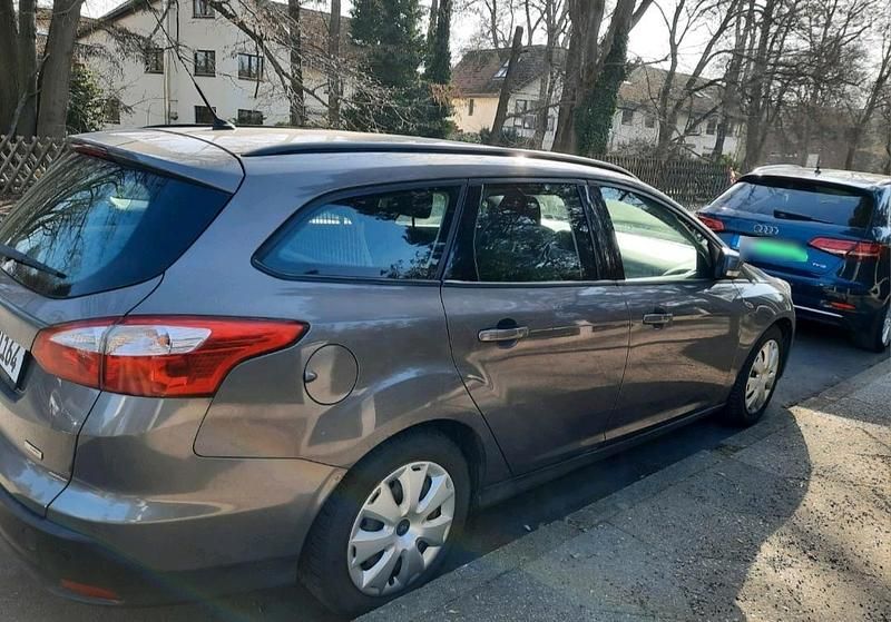 Second-hand Ford Focus 125 CP (91 kW) 2013 Gri Break